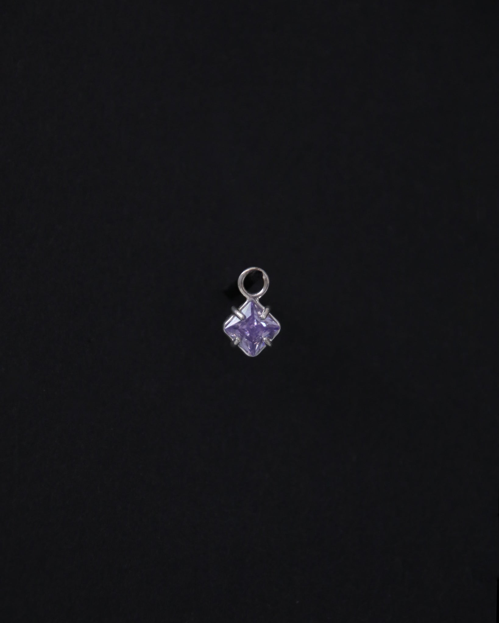 Amari Violet Earring Charm S SAMPLE Nr.5