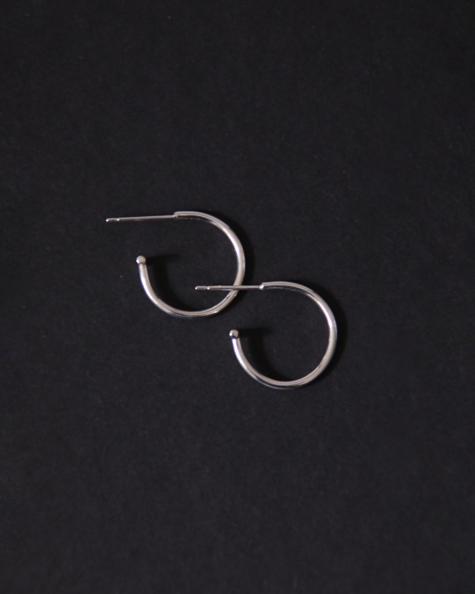 Eos ⌀1.5mm  Hoop Earrings 16mm