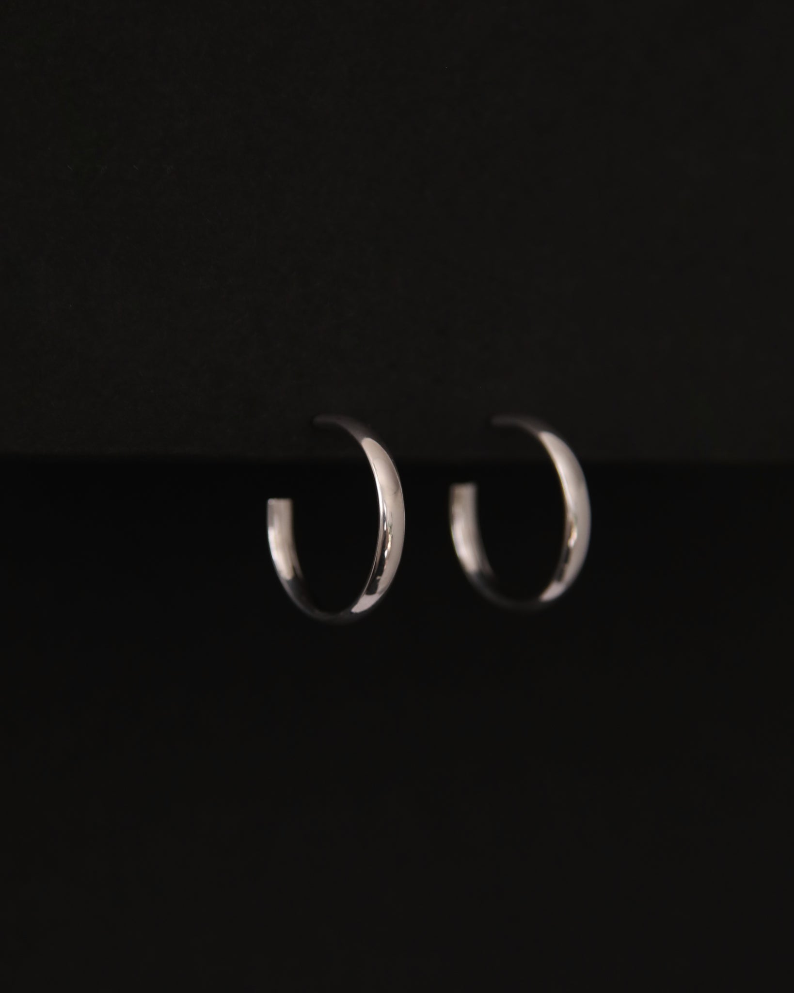 Bonnie Hoop Earrings 16mm