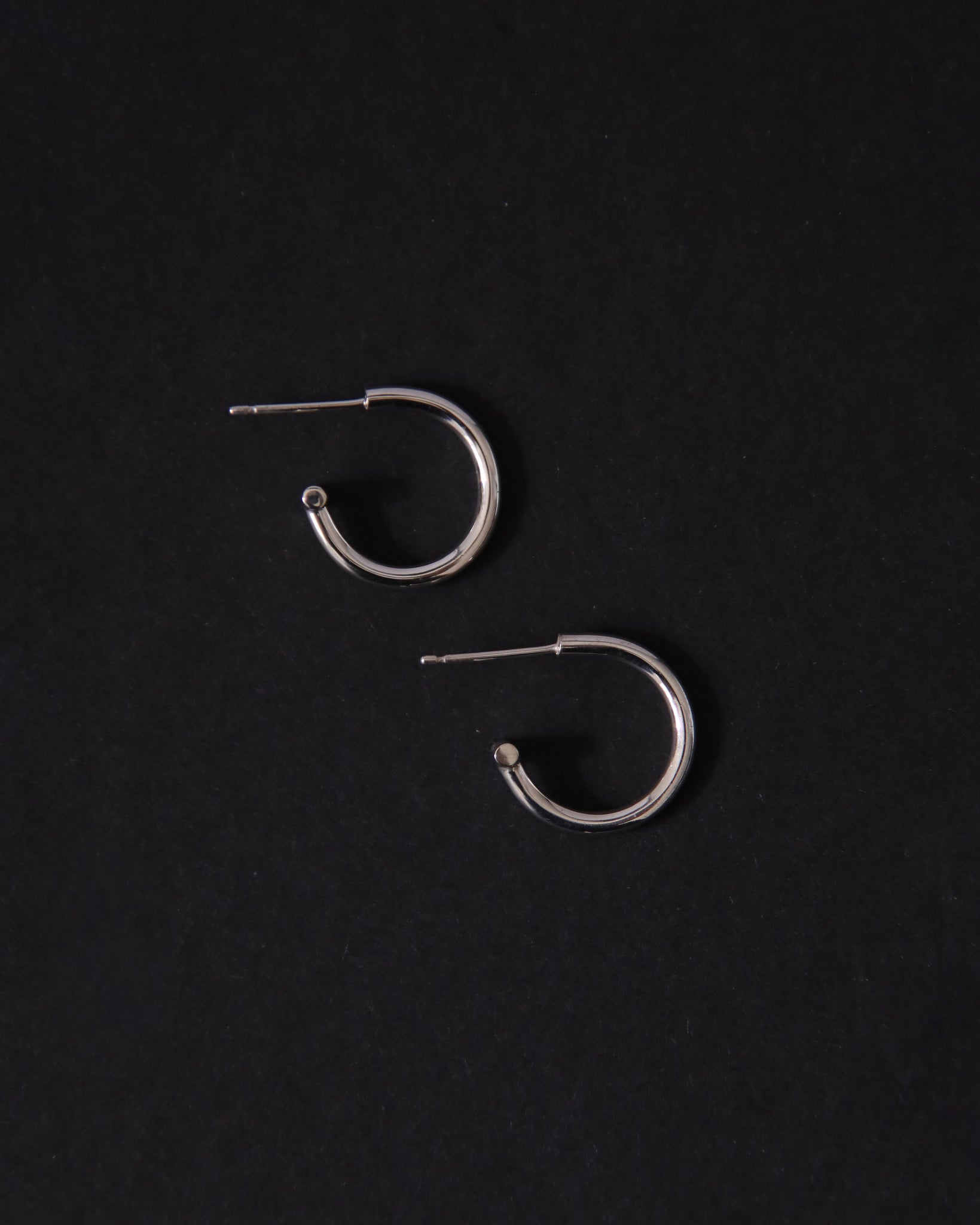 Eos ⌀2mm  Hoop Earrings 13mm