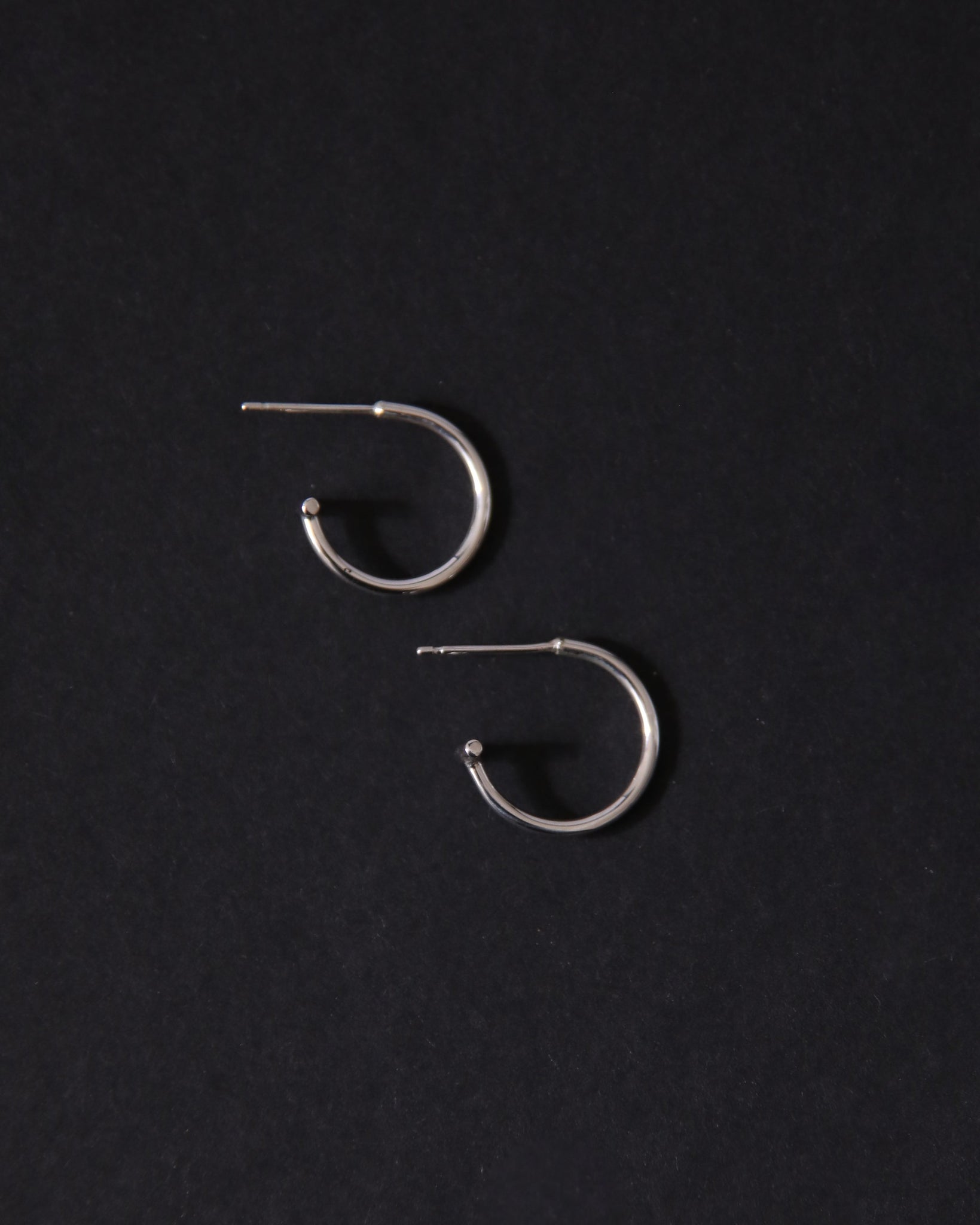 Eos ⌀1.5mm  Hoop Earrings 13mm